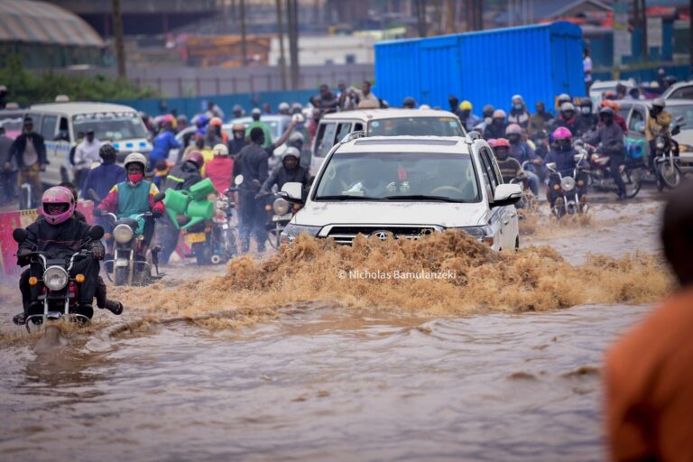 Current heat wave could lead to floods, MPs told