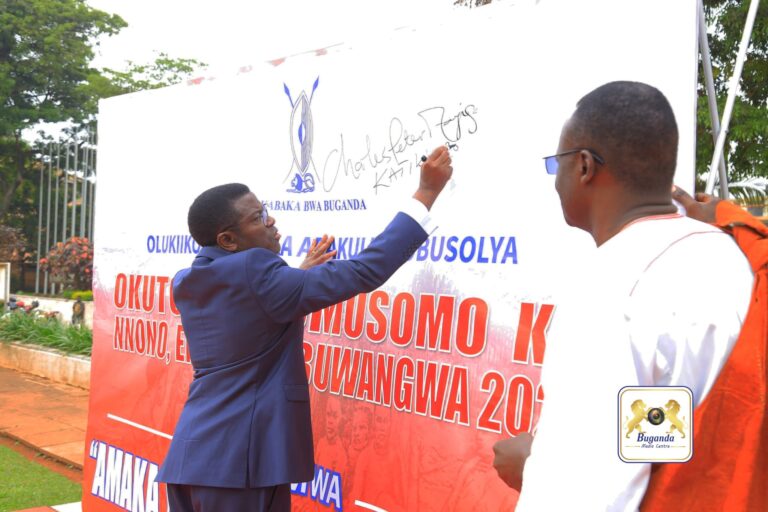 Katikkiro Mayiga raps Buganda youth over weird hairstyles