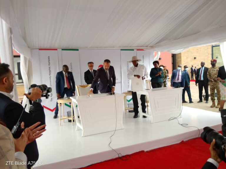 Museveni, Aga Khan officially open Aga Khan University hospital 