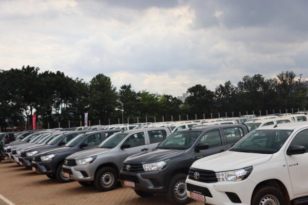 Museveni gifts local government leaders with vehicles worth Shs 35 billion