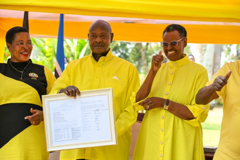 Museveni vows tougher action on corruption as new term begins