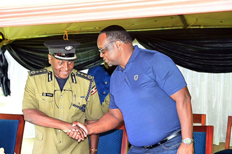 Stanbic Bank installs Shs 100 million solar lighting at Kabalye police school